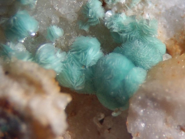 MINERAL VALLAURY. ?
