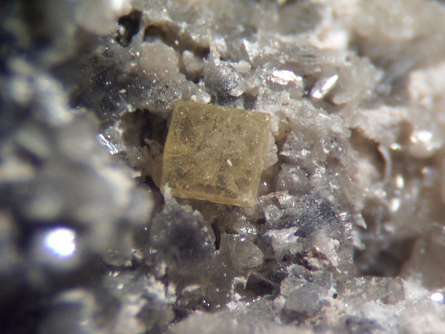 WULFENITE VALLAURY.